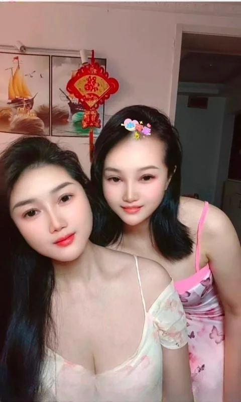 普陀骚货双飞姐妹花