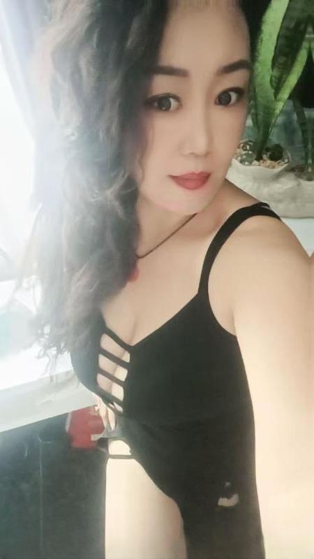 番禺丰满熟女水床服务