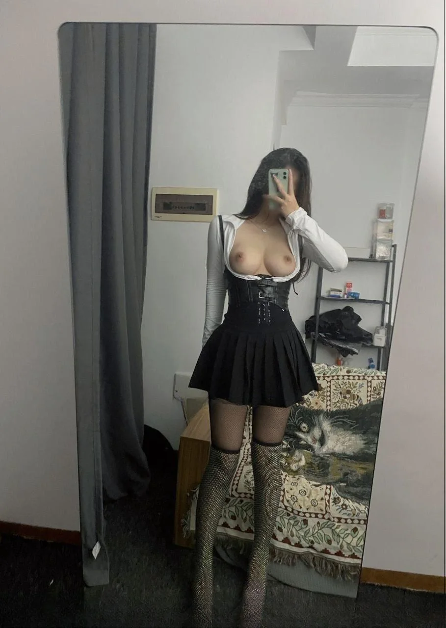 反差婊美女 图 2