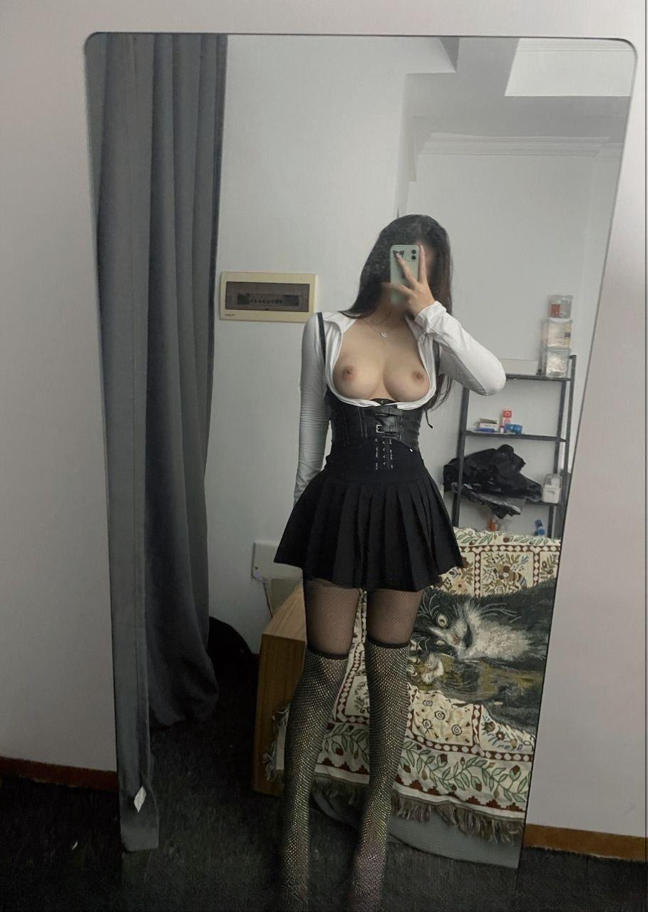 反差婊美女 图 2