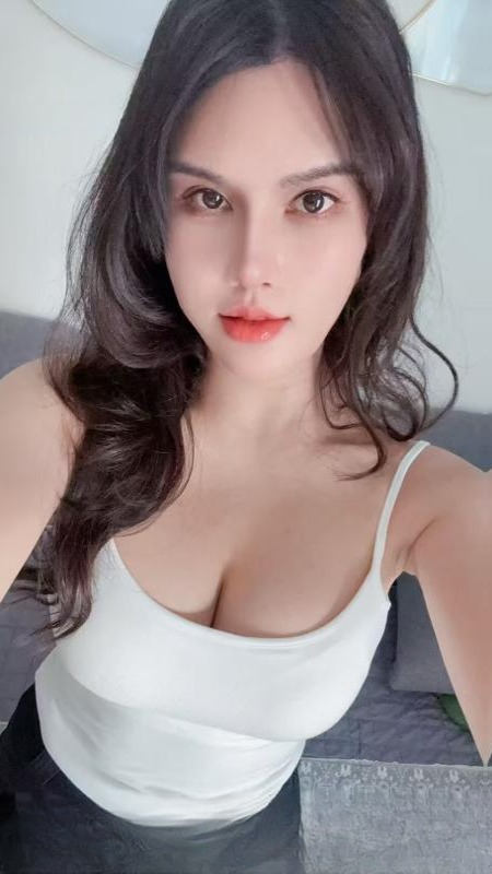 可舌吻美女婉言