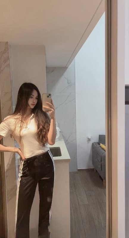 女上榨汁模特梦舒 图 3