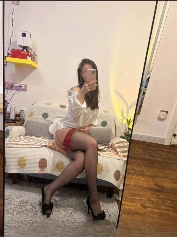 BB超会夹的骚妇 图 3