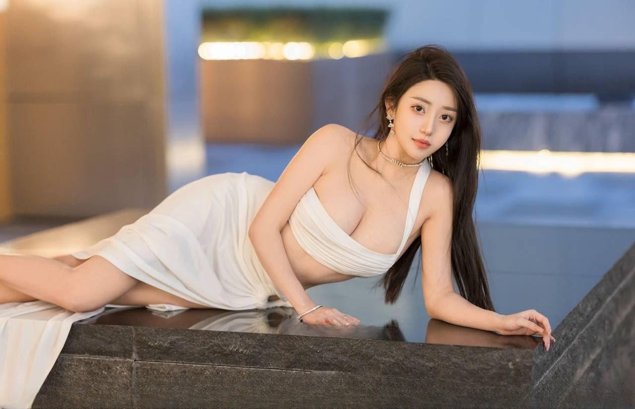 大胸少妇上课