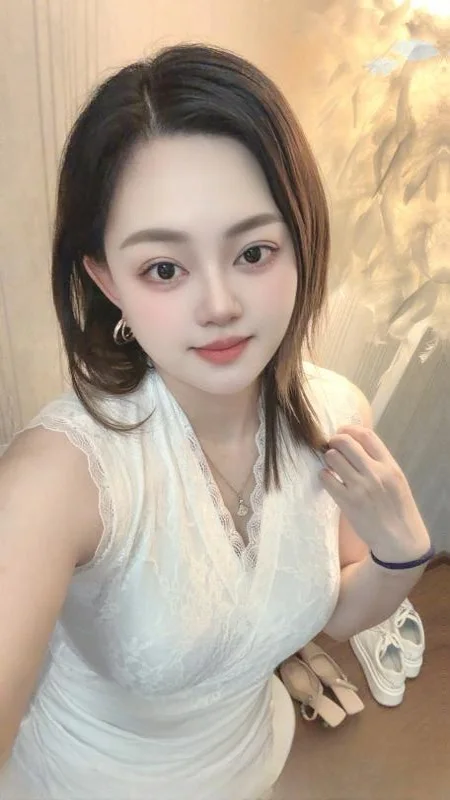 气质美女琪宝 图 2