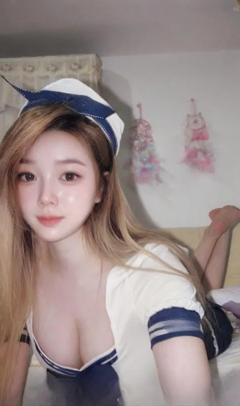 徐汇白皮巨乳玲玲 图 4
