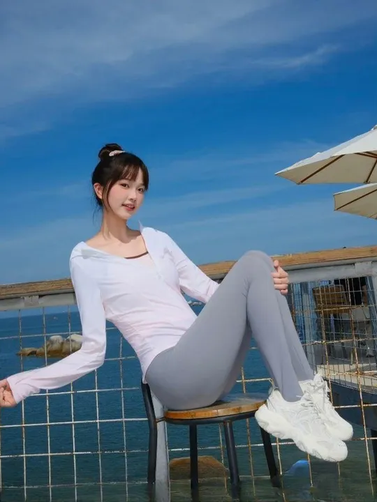 灵动骑行服做爱