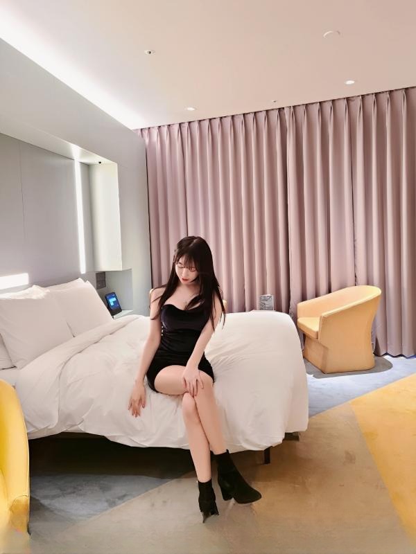 小店高颜值纯御妹子 图 3