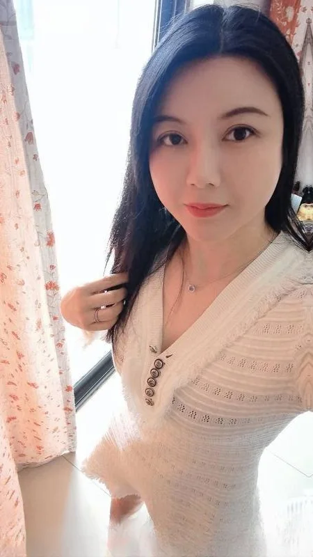 园区大奶少妇啊朱