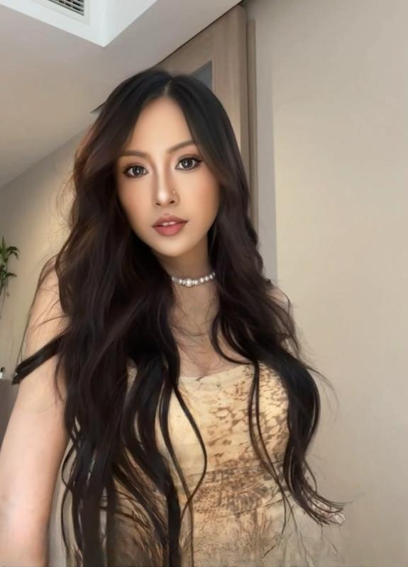 蜜桃臀御姐