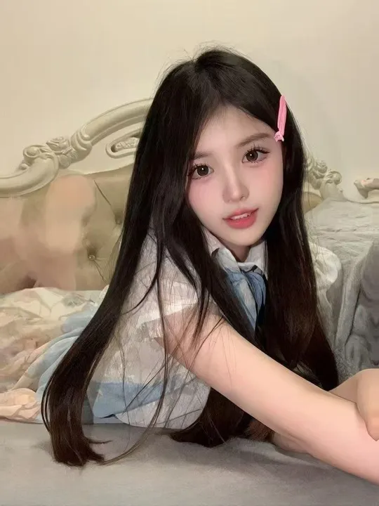 大胸萝莉刚下海