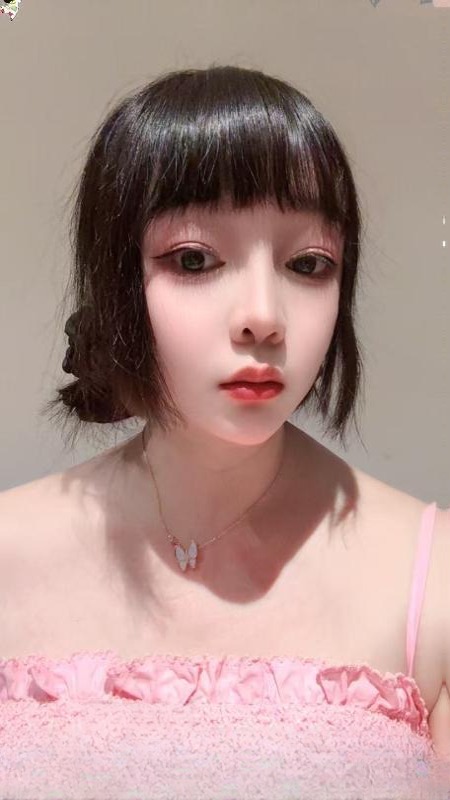 大胸肥臀少妇