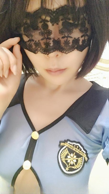 带眼镜御姐 图 2