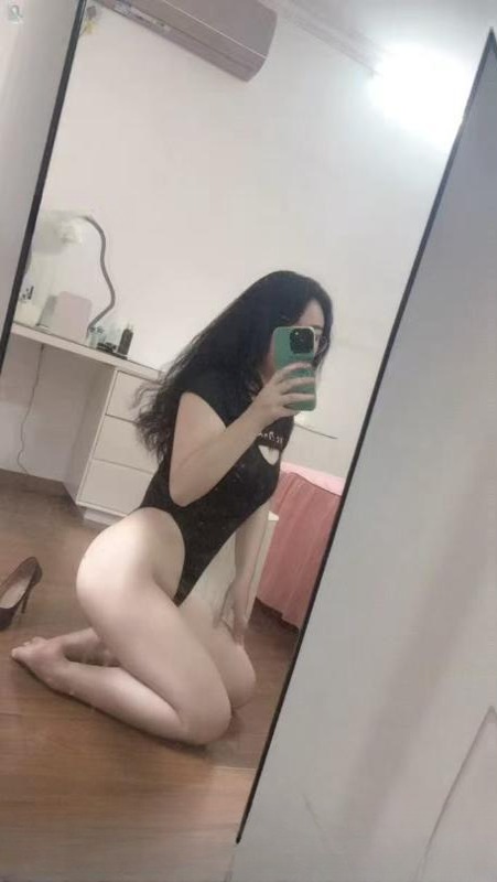 技术流戴眼镜骚货 图 2