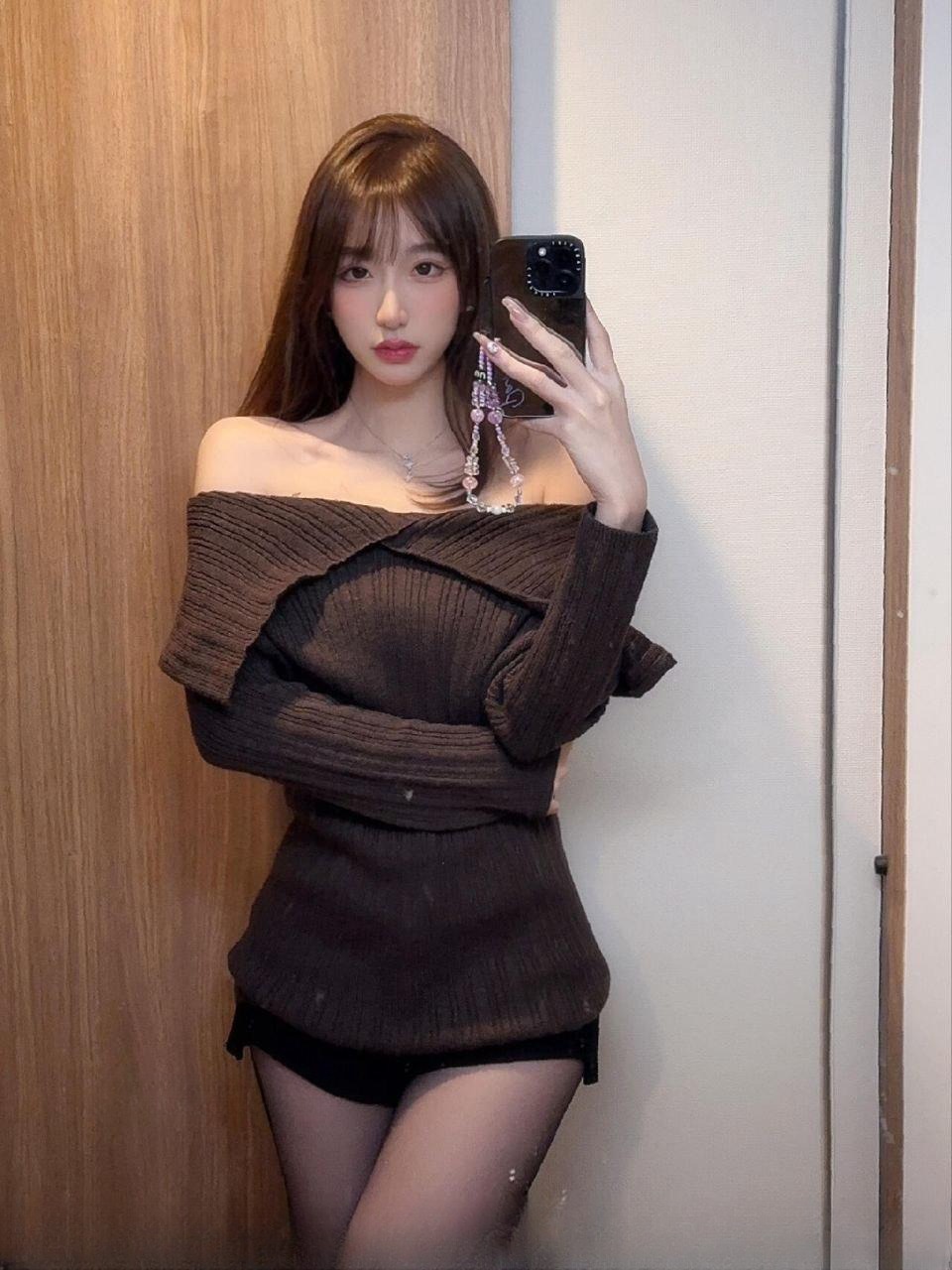 白皙结实的嫩妹