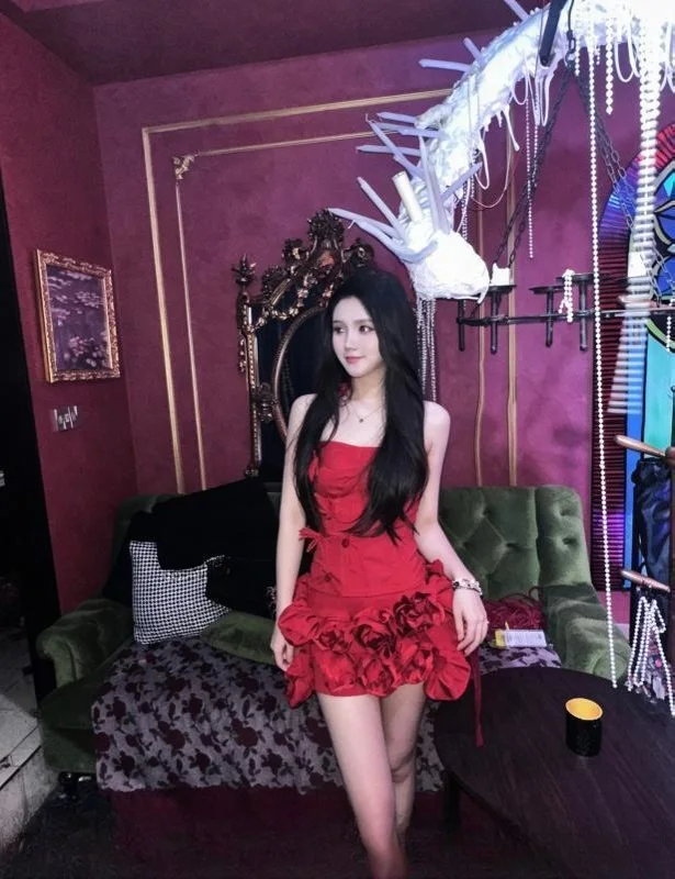 身材控嫩妹花生