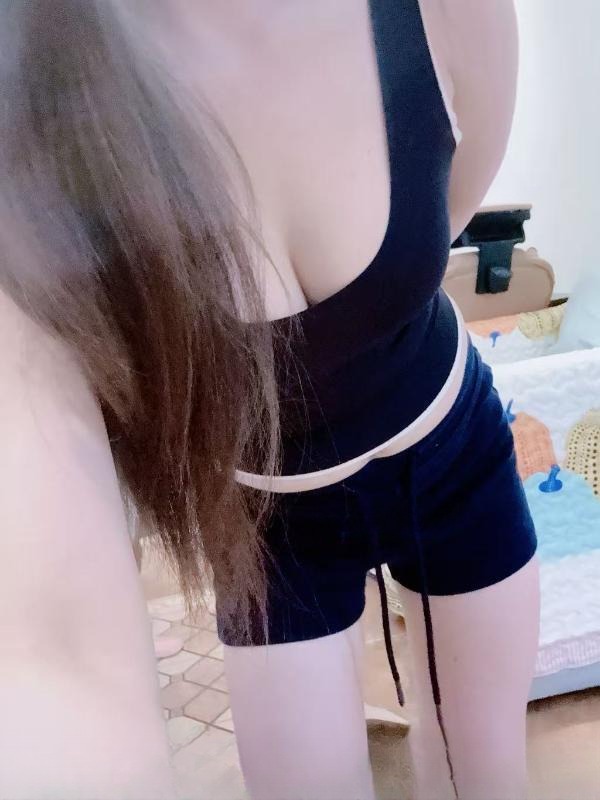 渝北大奶骚妹小七 图 3