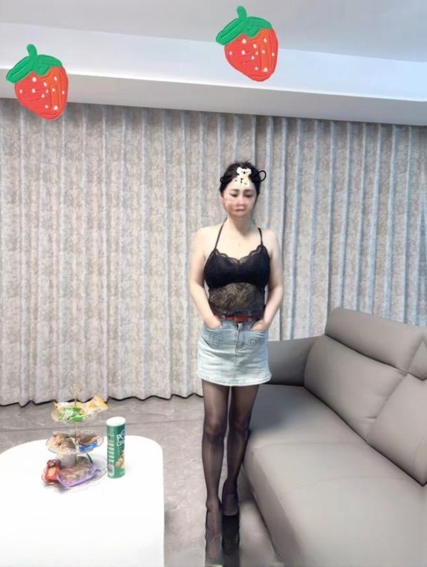 风情万种的少妇 图 2