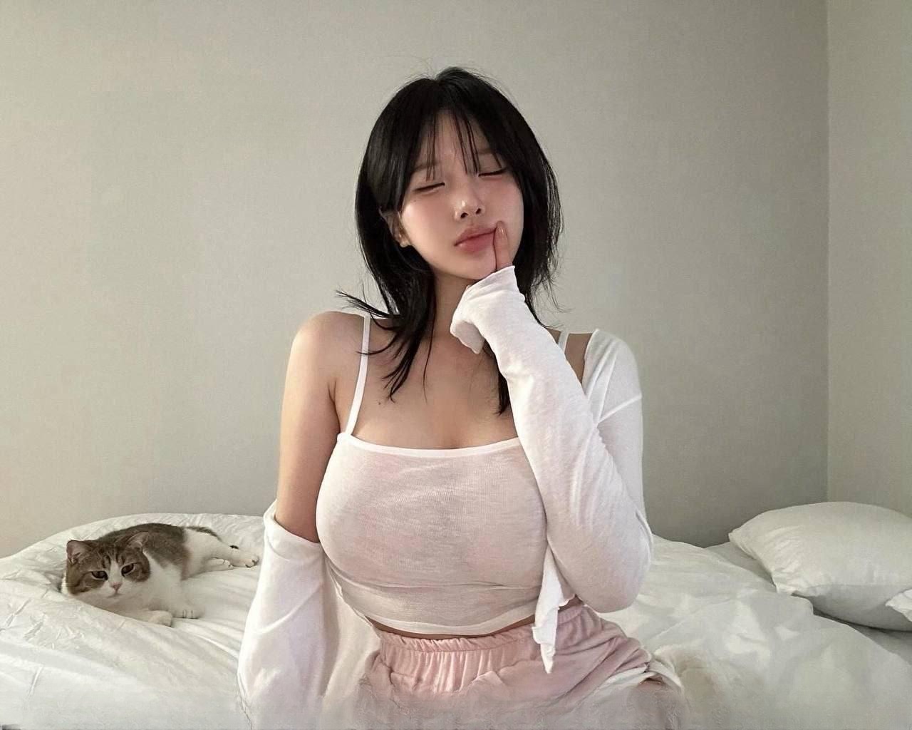 大屁股清纯少女 图 2