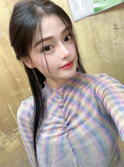 身材几乎完美的女人