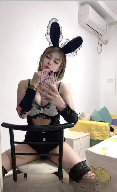 徐汇性感小骚货温迪 图 3