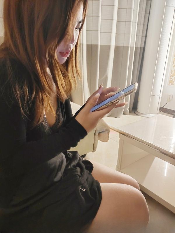 颜值女友感伊伊 图 2
