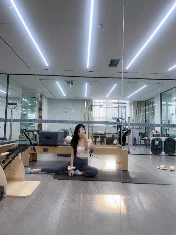 身材超好性感服务老师 图 2