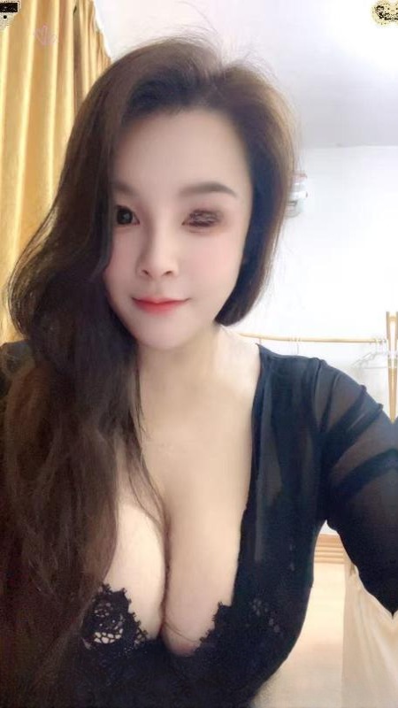 健身小骚妇前凸后翘 图 4