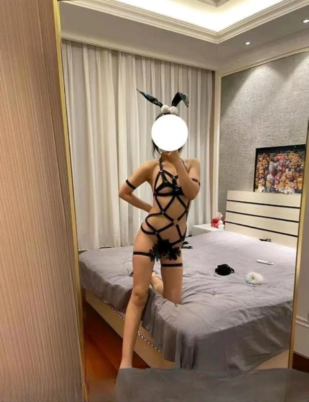 好身材御姐爆米花 图 4