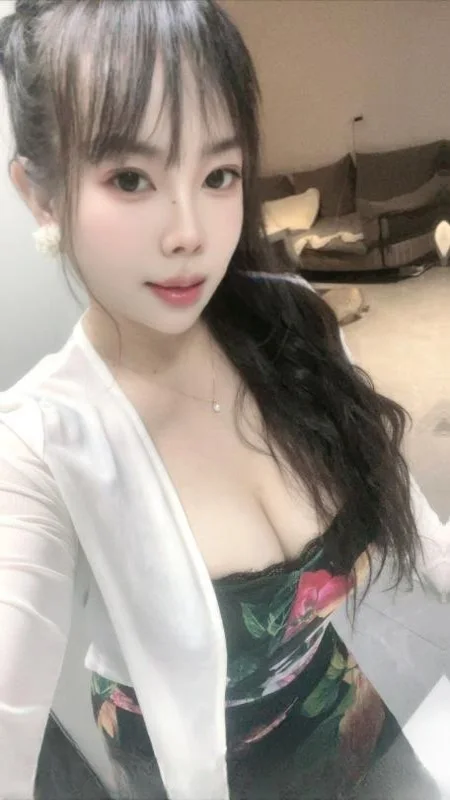 反食性感依依服务控 图 2