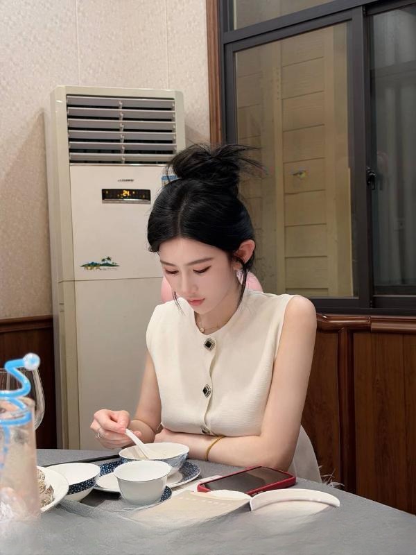角色扮演颜值御姐cc 图 2