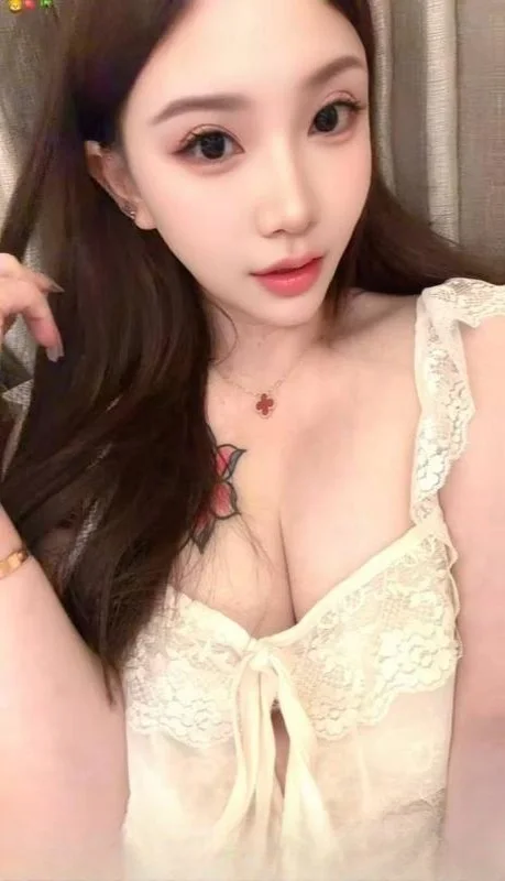 妩媚性感西西 图 2
