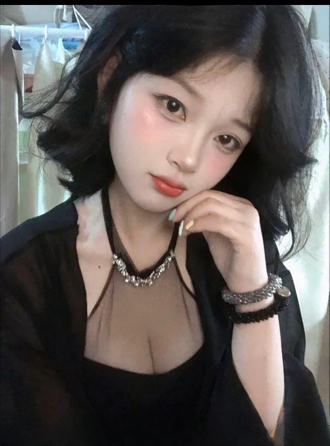 纯欲兼职一线天妹妹