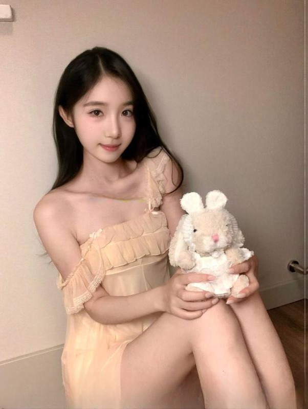风骚小女友 图 2