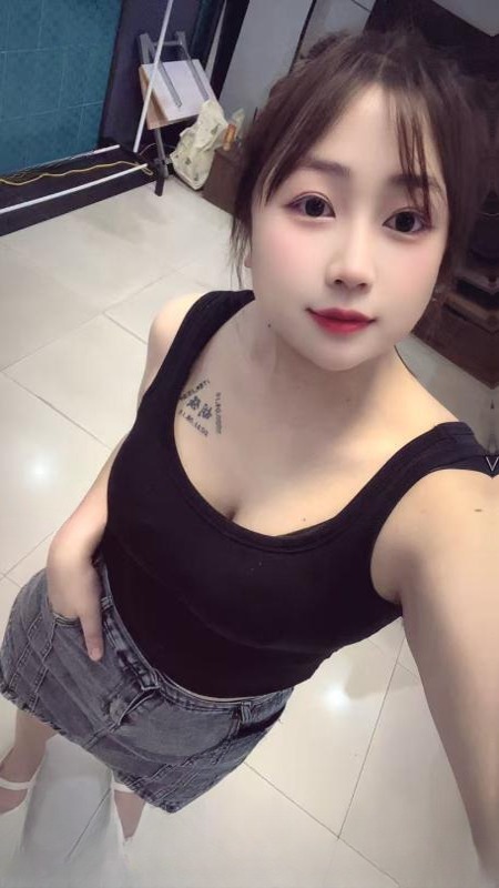 上城依依