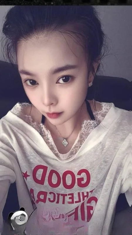 体验感极佳大奶妹子 图 3