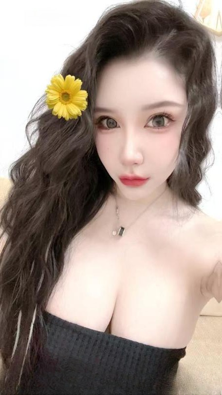 高挑天然大胸菲菲