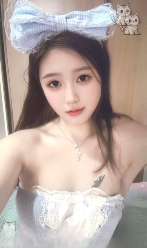 制服大胸诱惑 图 2