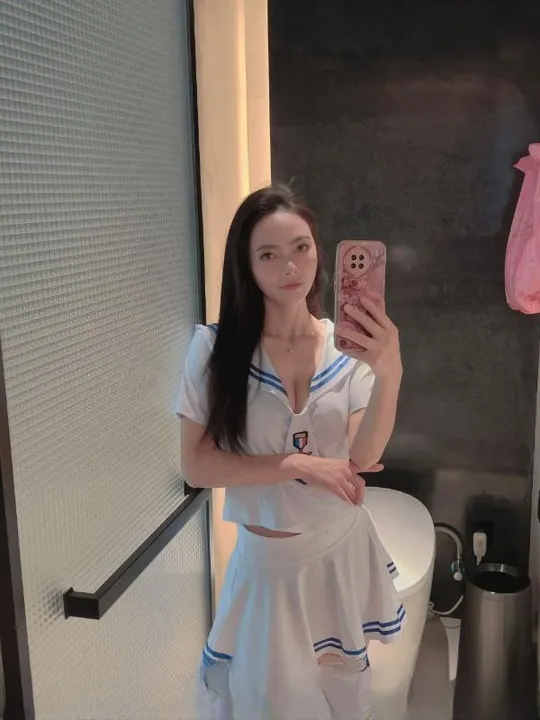 排骨精朵朵