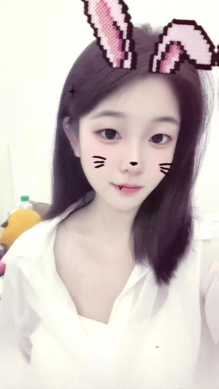 大奶萝莉静静酱 图 3
