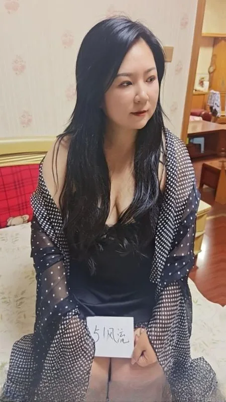 西青肥臀熟女可可 图 4