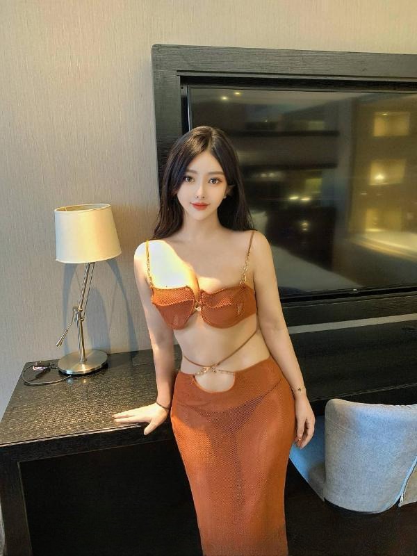 娇嫩欲滴颜值女友老师