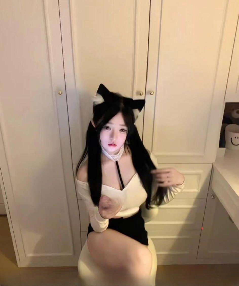 性感娃娃脸