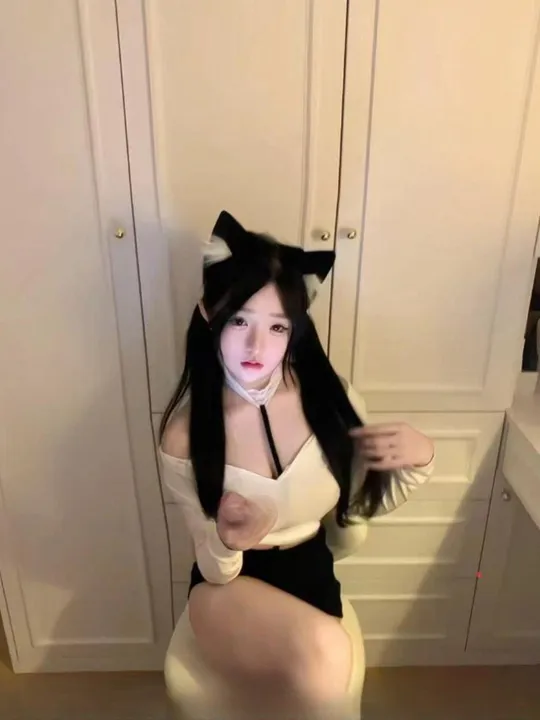 性感娃娃脸