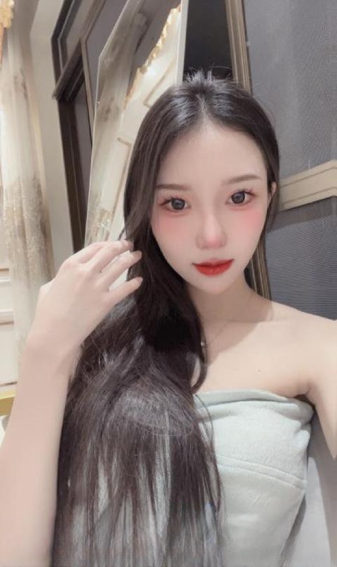 白嫩服务系素素 图 2