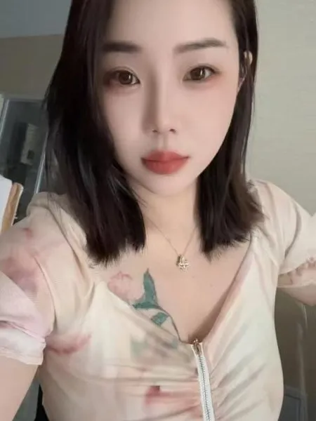蜀山大胸浪姐姐