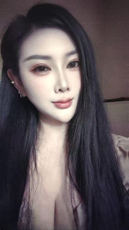 东门服务台红颜