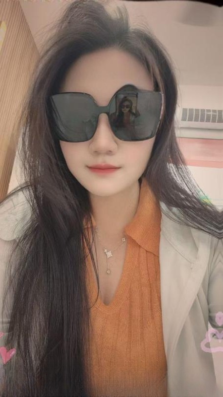 清纯反差妹 图 2