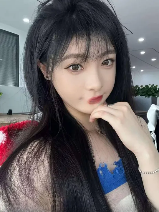 才下海不久的尤物