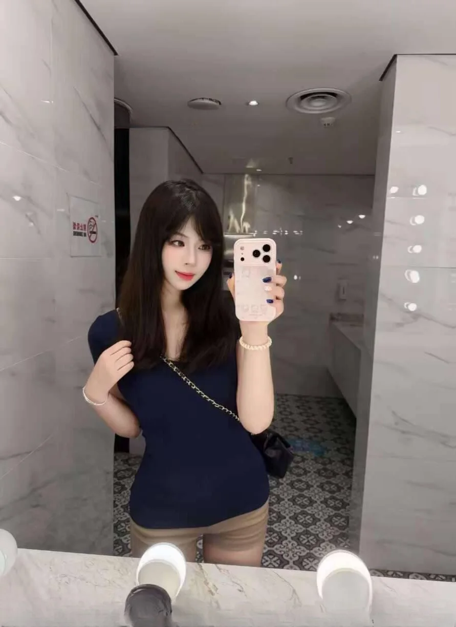 温柔知心小尤物